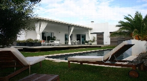 Chalet moderno con 238 en Menorca - Binibeca